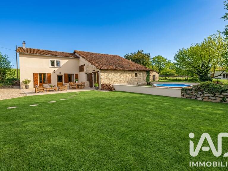 Vente Maison/villa 4 pièces — photo 1