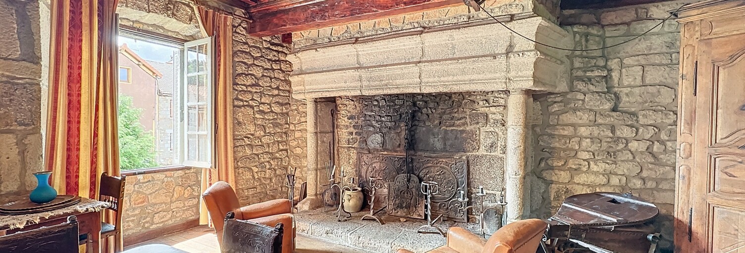 Appartement 4 Pièces 97 m² à vendre à Le Malzieu-Ville (48140)