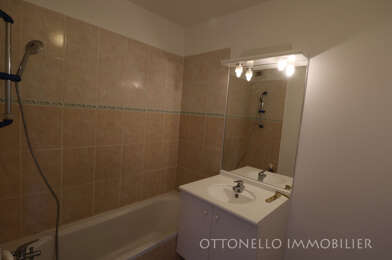 Appartement 3 pièces 900 €