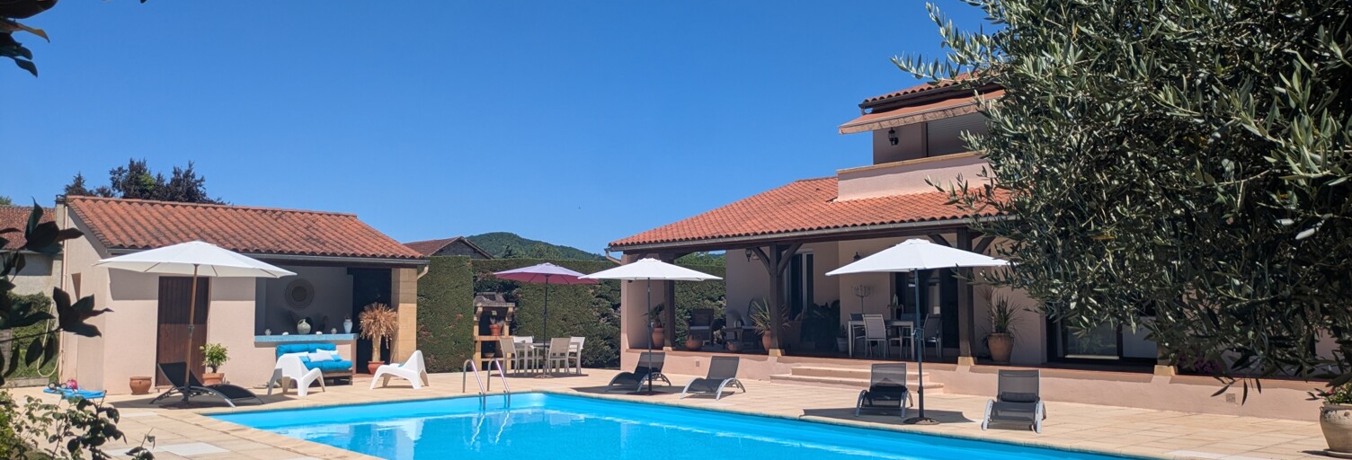 Maison 5 Pièces 140 m² à vendre à Saint-Cyprien (24220)