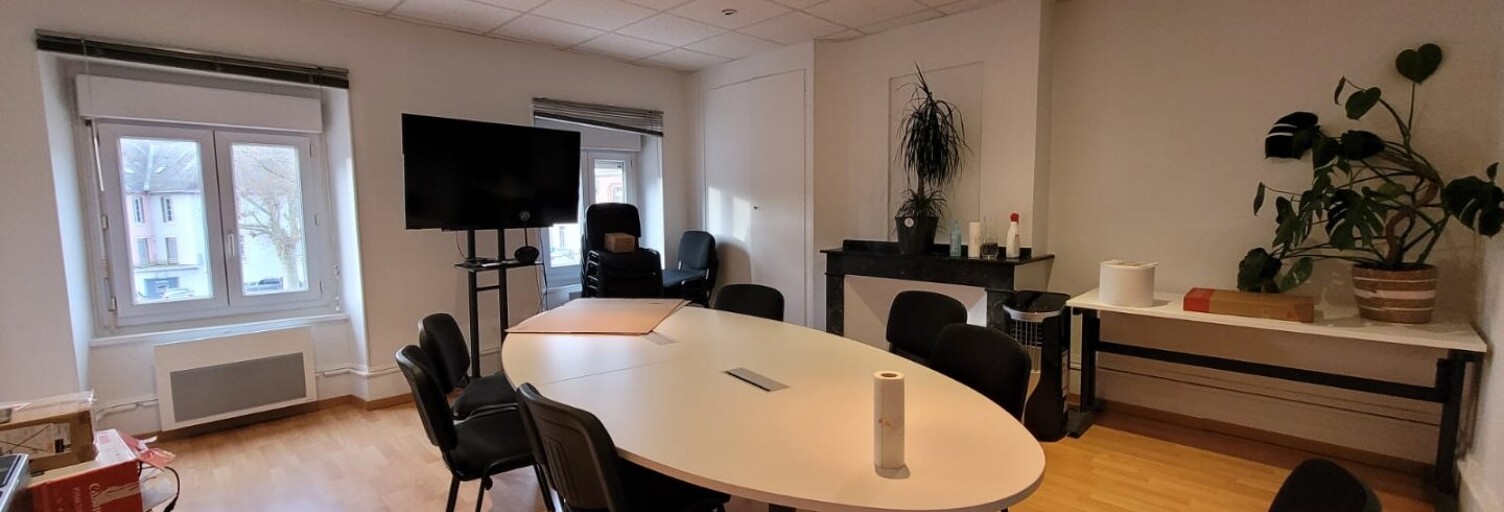 Commerce 6 Pièces 239 m² à louer à Foix (09000)