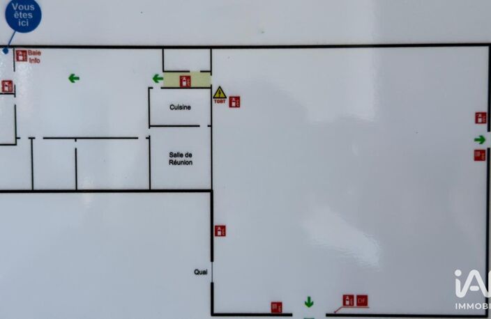 Location Local d'activités 790 m&sup2; — photo 3