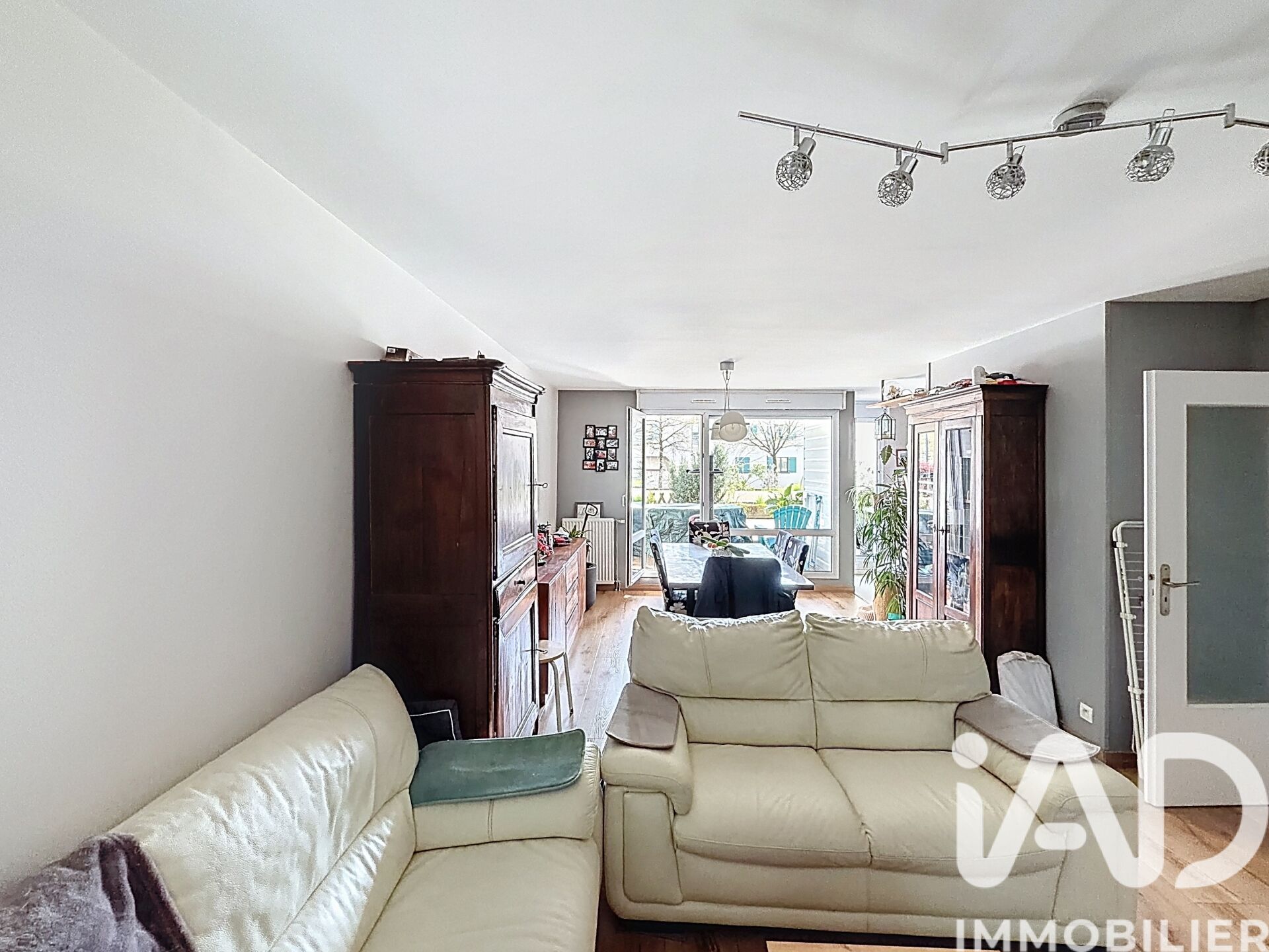 Vente Appartement 4 pièces - Photo 2