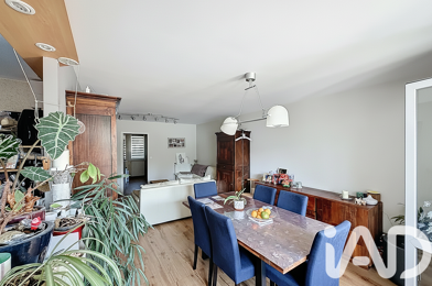 Appartement 4 pièces 275000 €