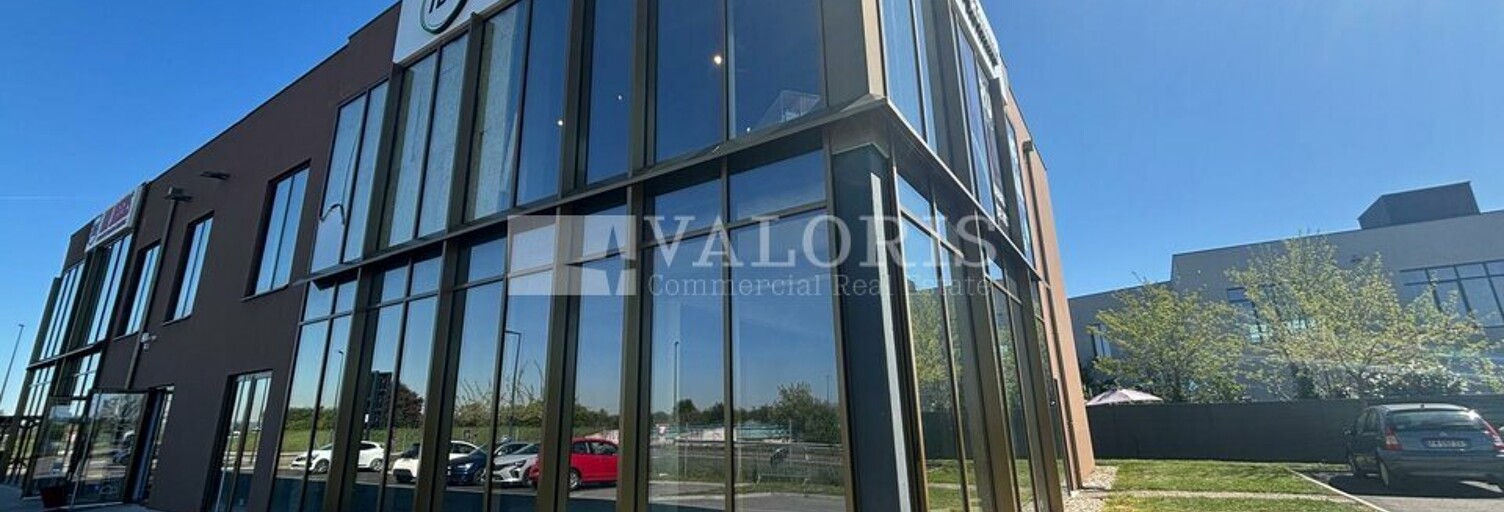 Commerce  205 m² à louer à Meyzieu (69330)