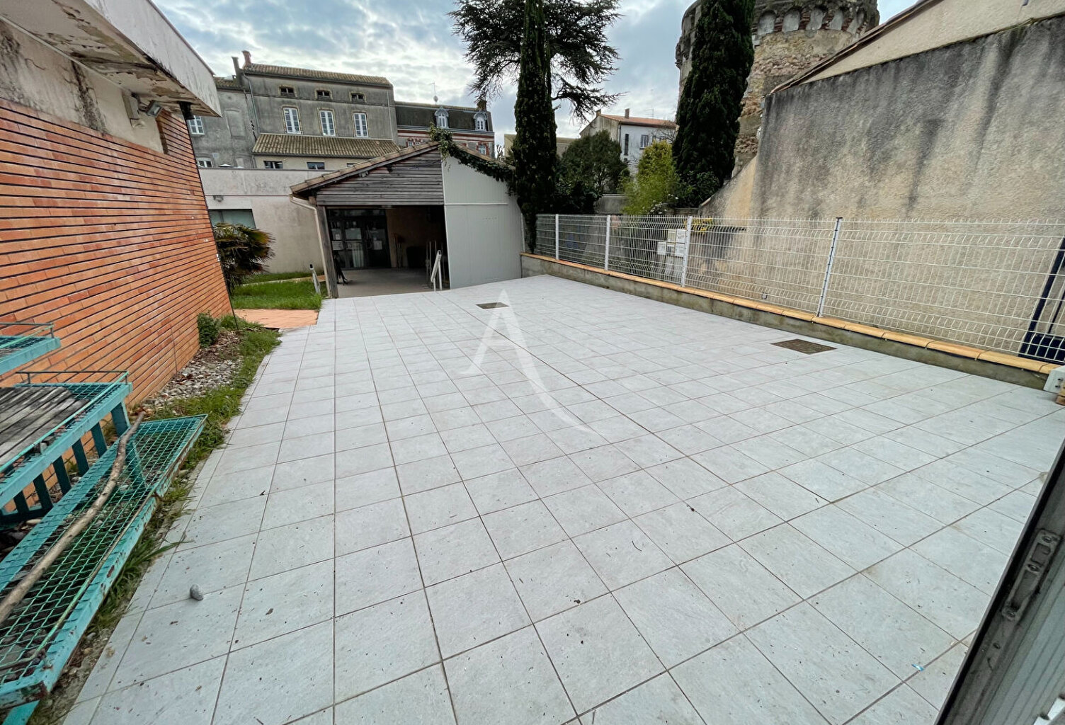 Local commercial Castelnaudary 279,10 m2 — photo 1