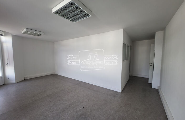 Bureaux Carquefou 93.88 m2 — photo 4