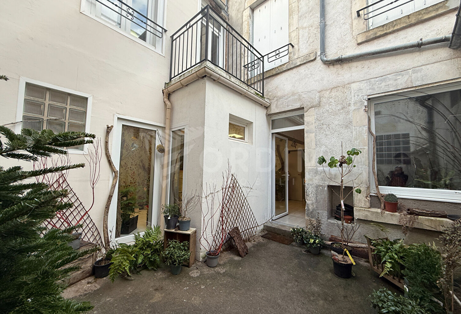 Cosne S/L centre-ville - Deux Immeubles de rapport -  Dont 6 lots — photo 1
