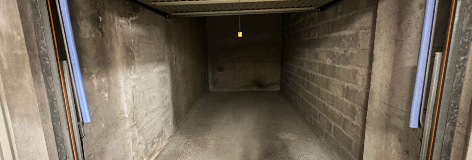 Garage   m² à louer à Chambéry (73000)