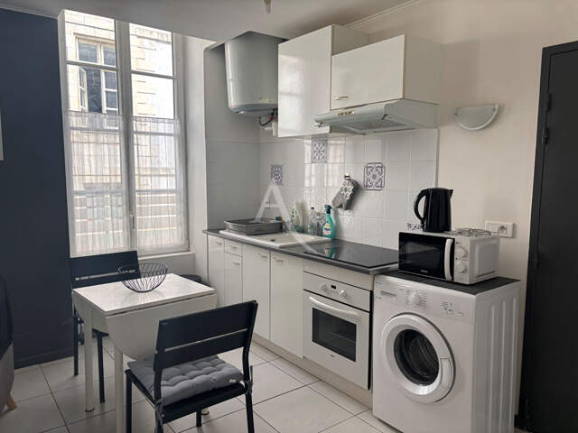 Appartement 1 pièce à Rochefort — photo du bien