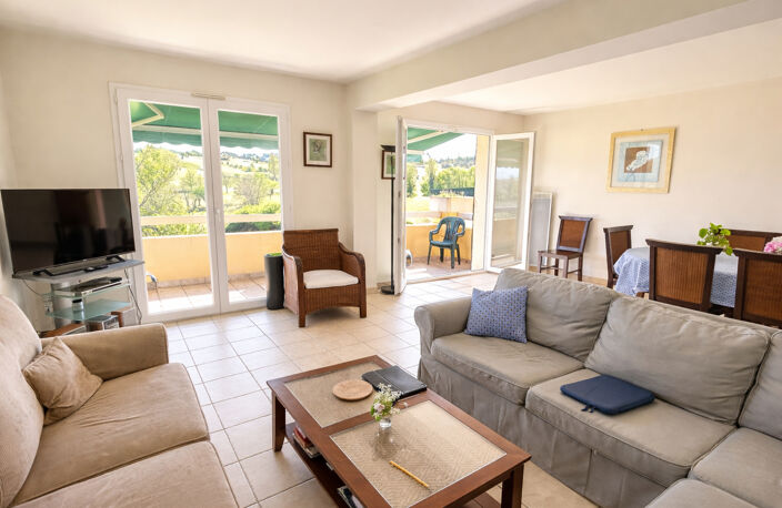Superbe appartement de 120 m²  avec vue exceptionnelle sur golf et lac — photo 3