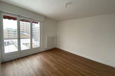 Commerce 2 pièces 935 €