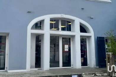 Commerce  234000 €