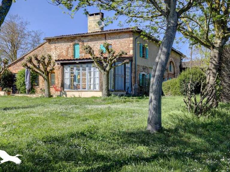 Villa de 7 pièces principales — photo 1