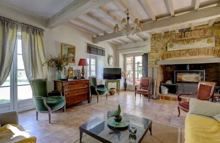Villa de 7 pièces principales — photo 2