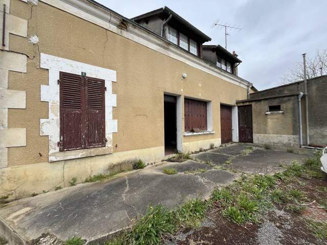 Maison de ville de 6 pièces principales — photo du bien