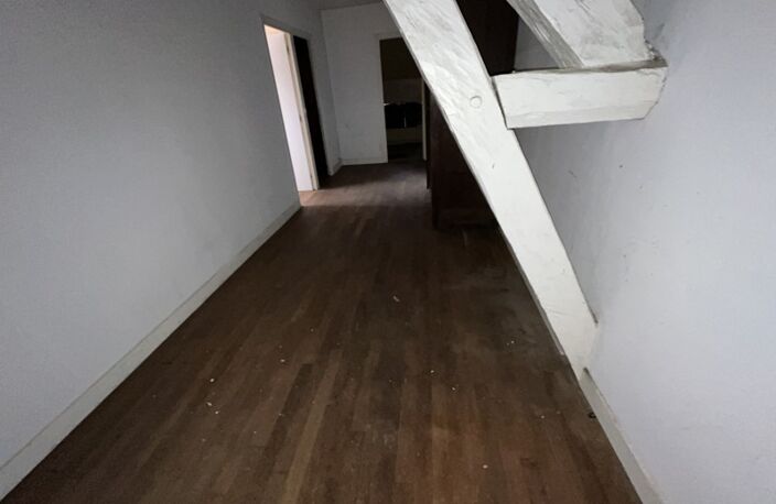 Maison de ville de 6 pièces principales — photo 2