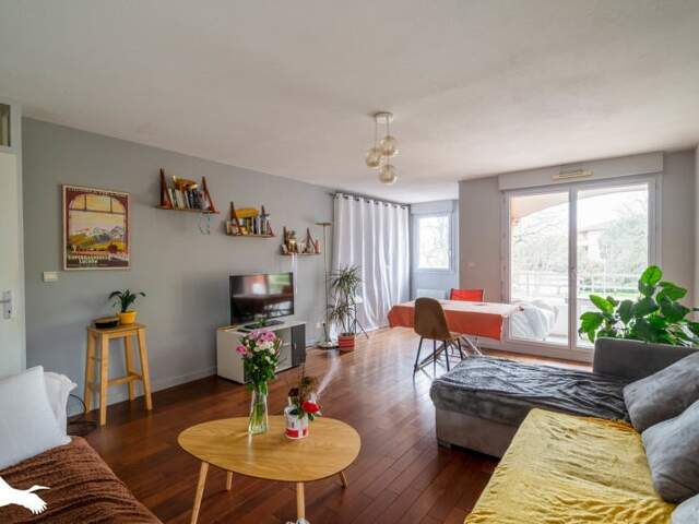Appartement de 4 pièces principales — photo du bien
