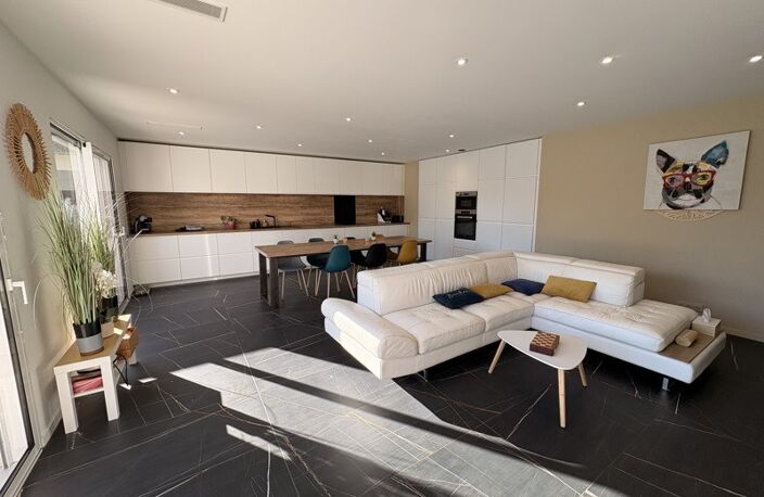 Villa de 6 pièces principales — photo 3