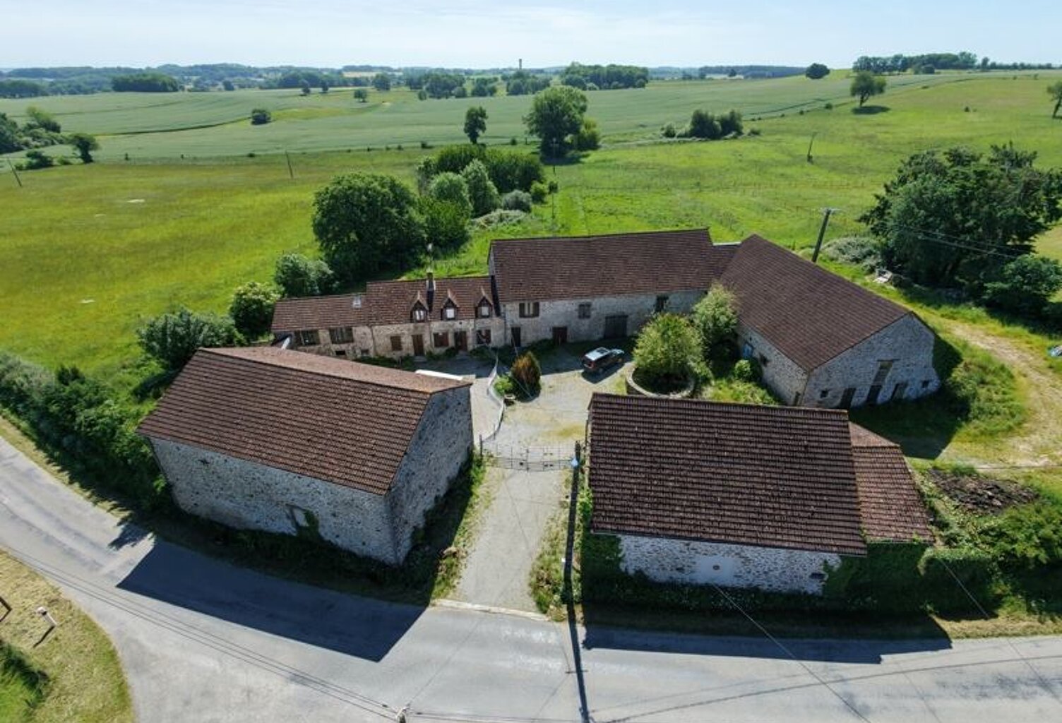 Domaine de 10 pièces principales — photo 1