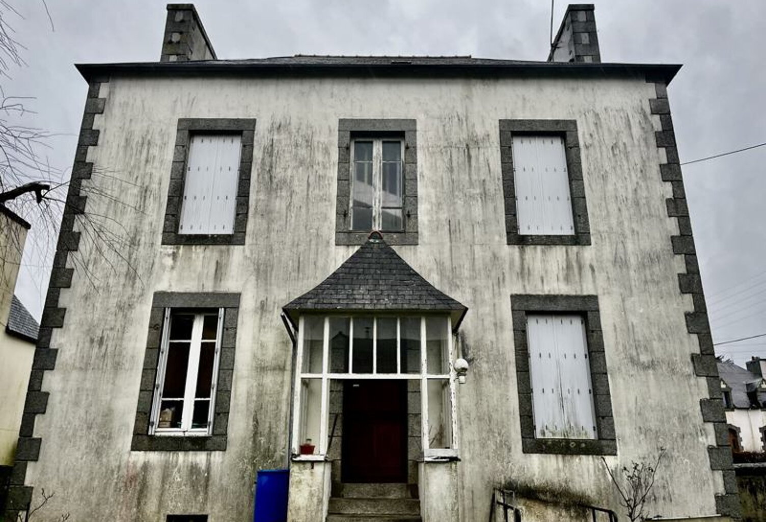 Maison en pierre de 6 pièces principales — photo 1