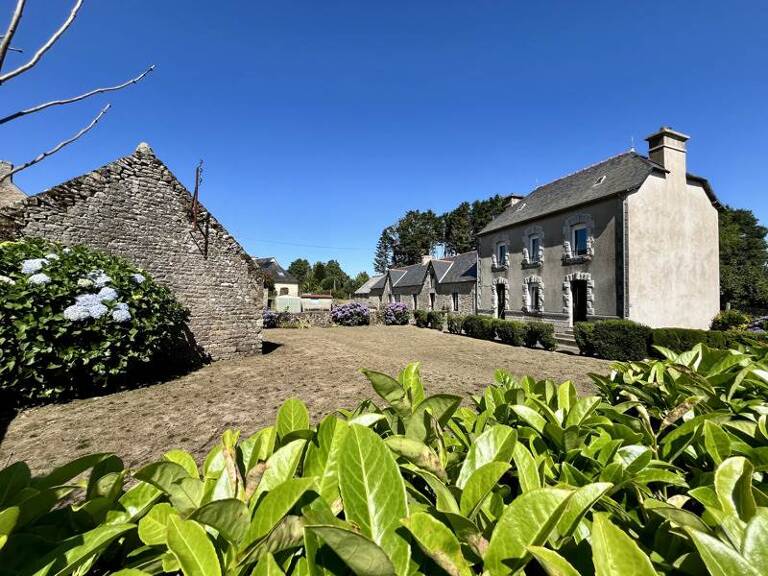 Maison en pierre de 5 pièces principales — photo 1