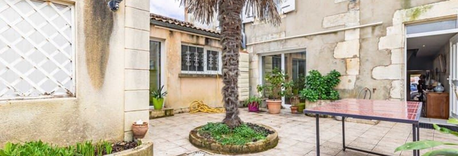 Maison 8 Pièces 167 m² à vendre à Pont-l'Abbé-d'Arnoult (17250)