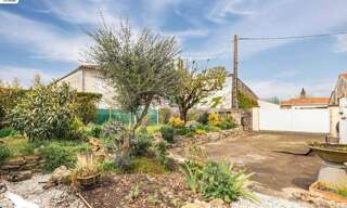 Maison 8 Pièces 167 m² à vendre à Pont-l'Abbé-d'Arnoult (17250)