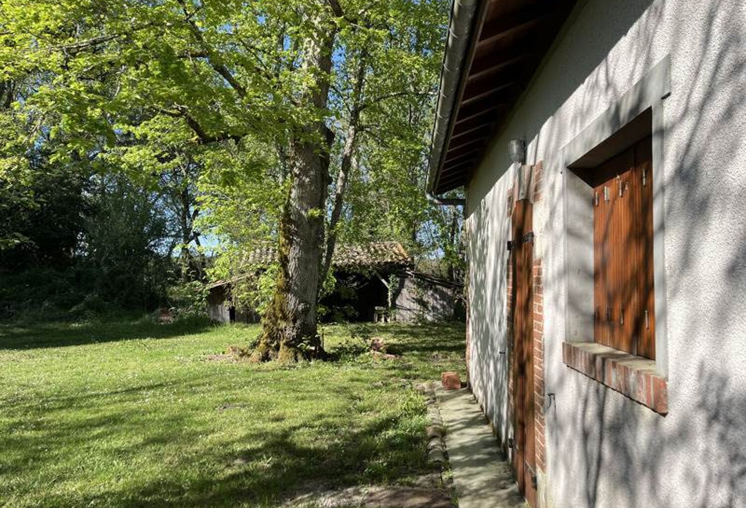 Ferme (tte) de 5 pièces principales — photo 1