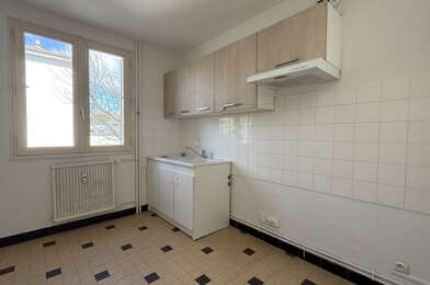 Appartement 4 pièces 695 €