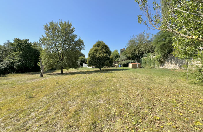 Terrain constructible situé proche de Vézénobres — photo 3