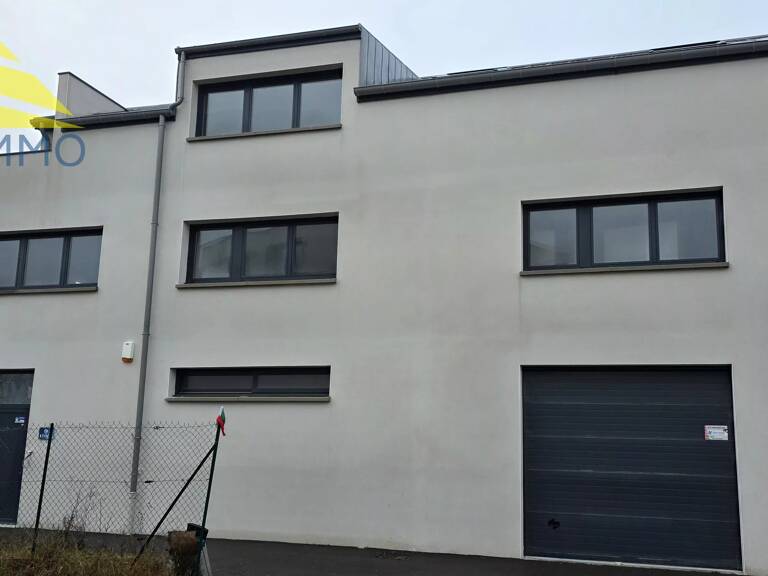 BÂTIMENT INDÉPENDANT RÉCENT (2022) — photo 1