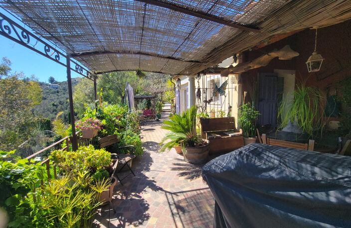 Villa individuelle  de 128m2 , terrain arboré de 2467m2 , vue dégagèe, Bonson. — photo 5