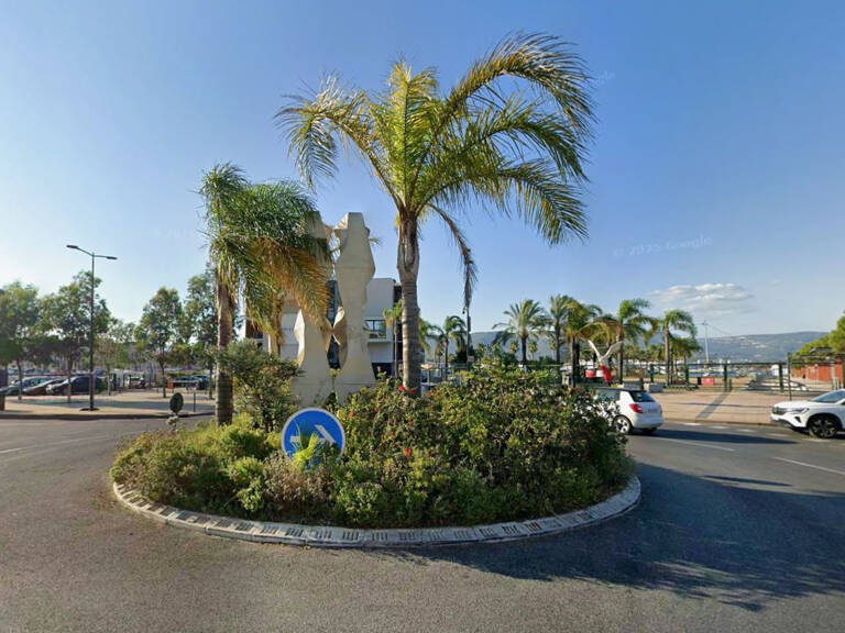 Lot de 10 parkings extérieurs à La Seyne sur Mer — photo 1