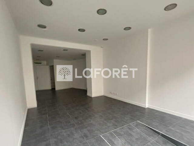 A LOUER Local commercial Valenciennes Hyper Centre  40 m2 — photo du bien