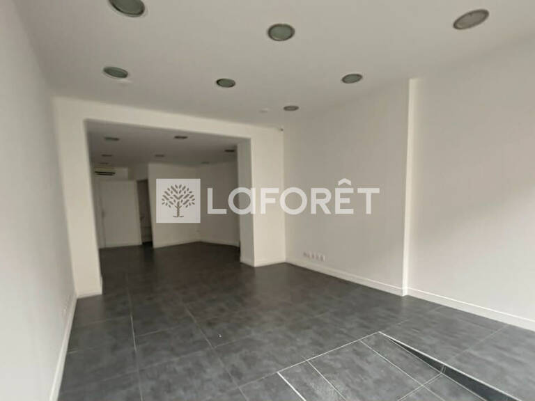 A LOUER Local commercial Valenciennes Hyper Centre  40 m2 — photo 1
