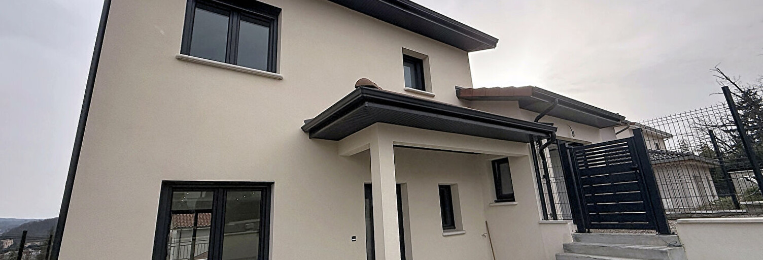 Maison 4 Pièces 127 m² à louer à Bourgoin-Jallieu (38300)