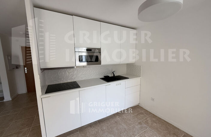 vente studio 28 ,10 m2 + terrasse Nice Gambetta / Parc Impérial — photo 4