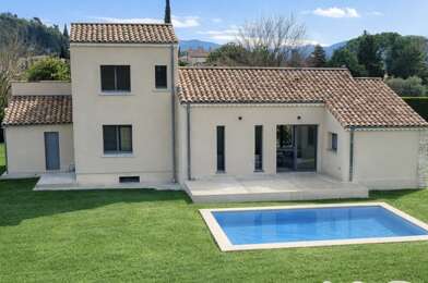 Maison 5 pièces 599000 €