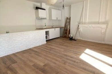 Appartement 2 pièces 890 €