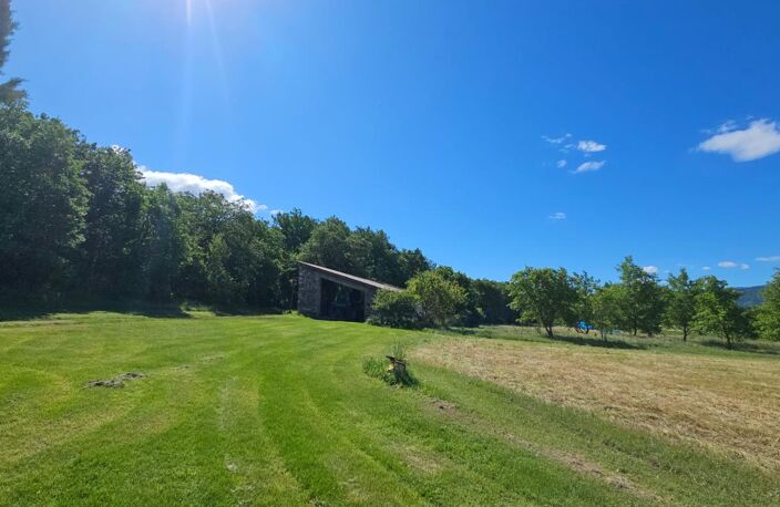 Haute Provence – Exclusivité : Authentique ferme de caractère avec plus de 1 000 m² de bâti sur 5 hectares — photo 3
