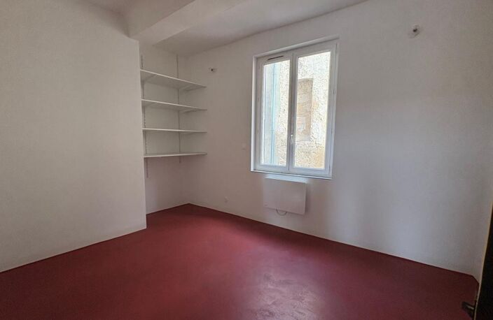 Appartement T3 à louer - RIEZ — photo 4