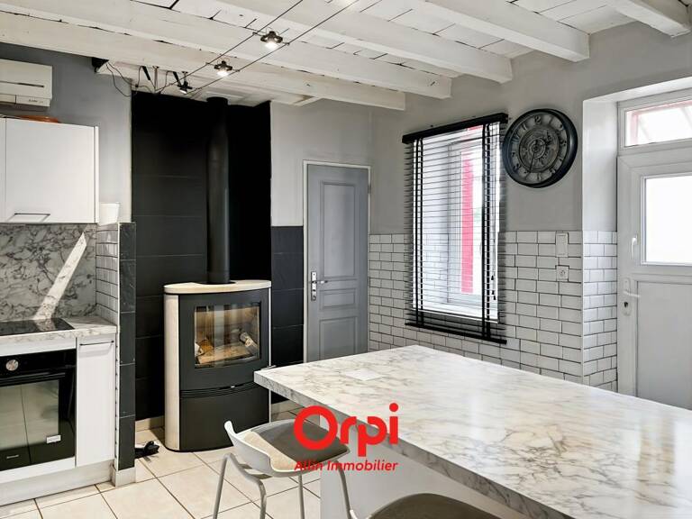 Maison À Vendre — photo 1