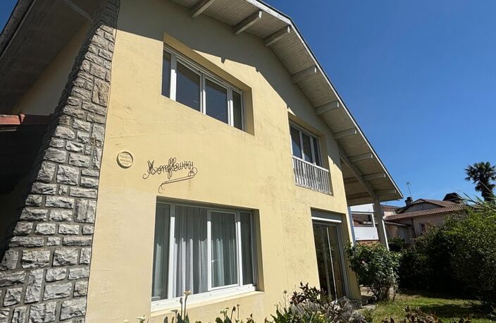 Villa d'architecte de Jean Prunetti avec terrasses , jardin et carport — photo 2