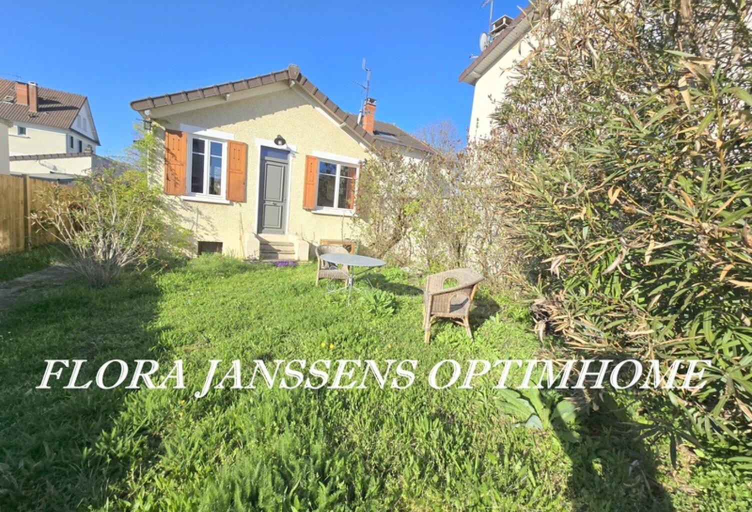 BEZONS – Maison de plain-pied non mitoyenne, pleine de charme et de potentiel — photo 1