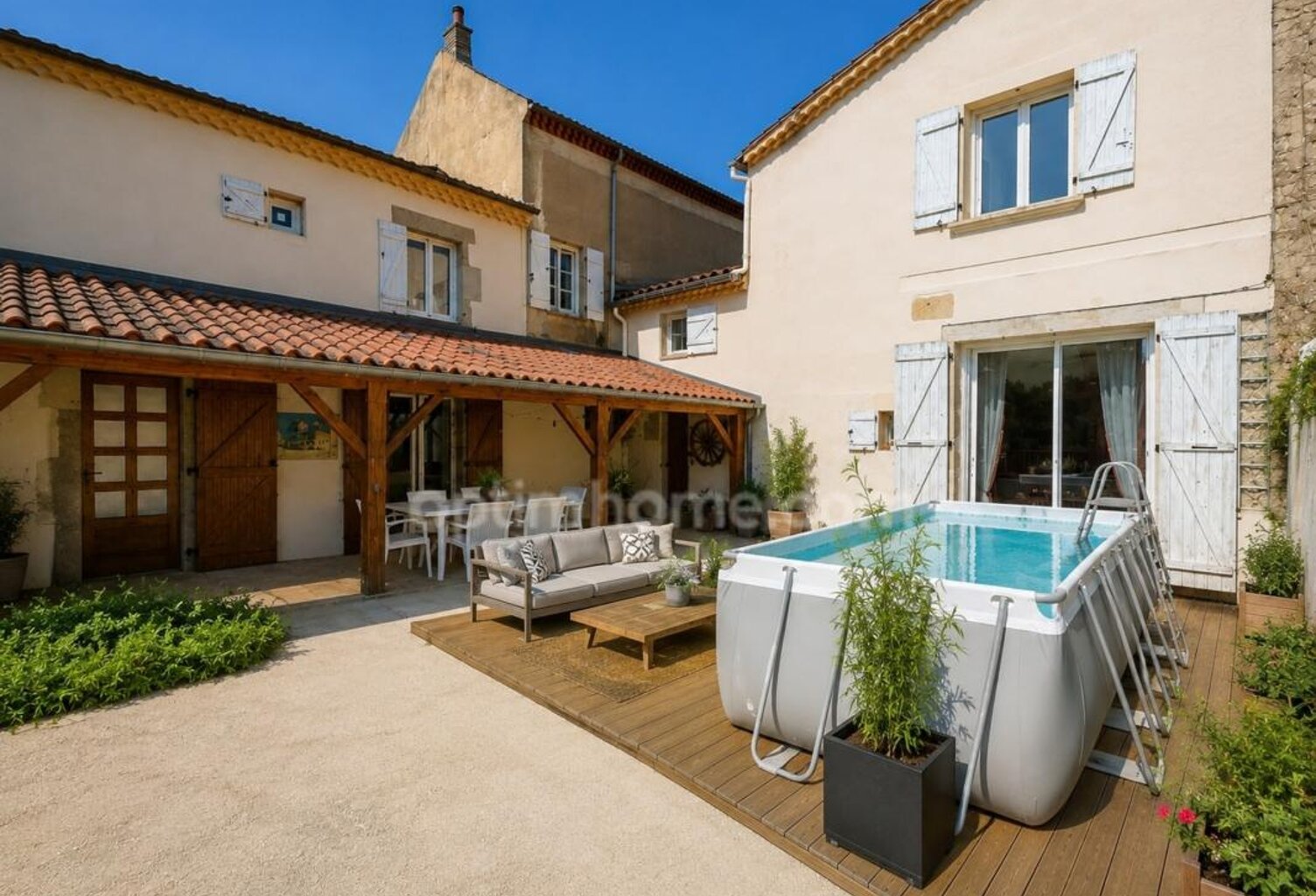 *** EXCLUSIVITE *** ENSEMBLE DE 2 MAISONS AVEC COUR *** FAYET-LE-CHÂTEAU 63160 *** — photo 1