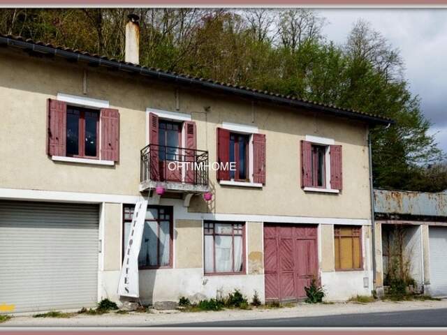 Maison à vendre 6 pièces AUBETERRE SUR DRONNE (16) — photo du bien
