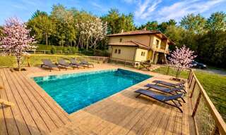 Maison 8 Pièces 215 m² à vendre à Saint-Julien-en-Born (40170)