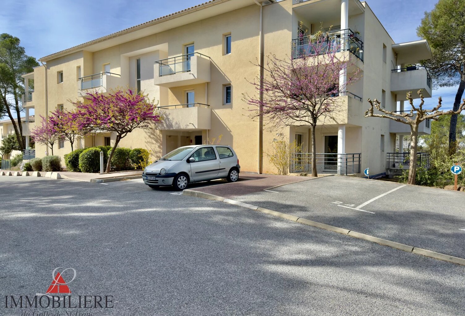 A VENDRE APPARTEMENT 2 CHAMBRES ROQUEBRUNE-SUR-ARGENS — photo 1