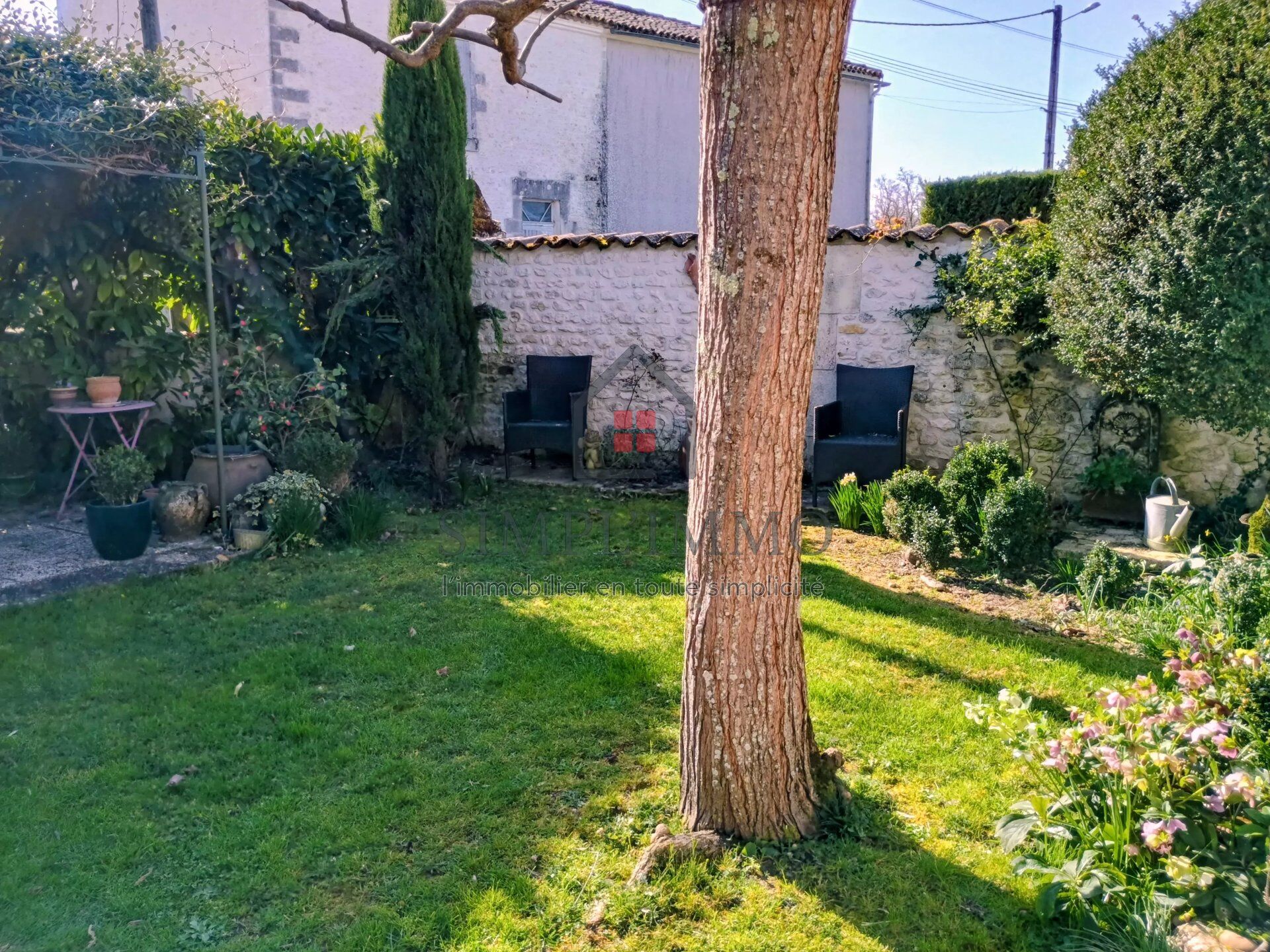 Maison de Village   T4 à vendre Cognac 16100